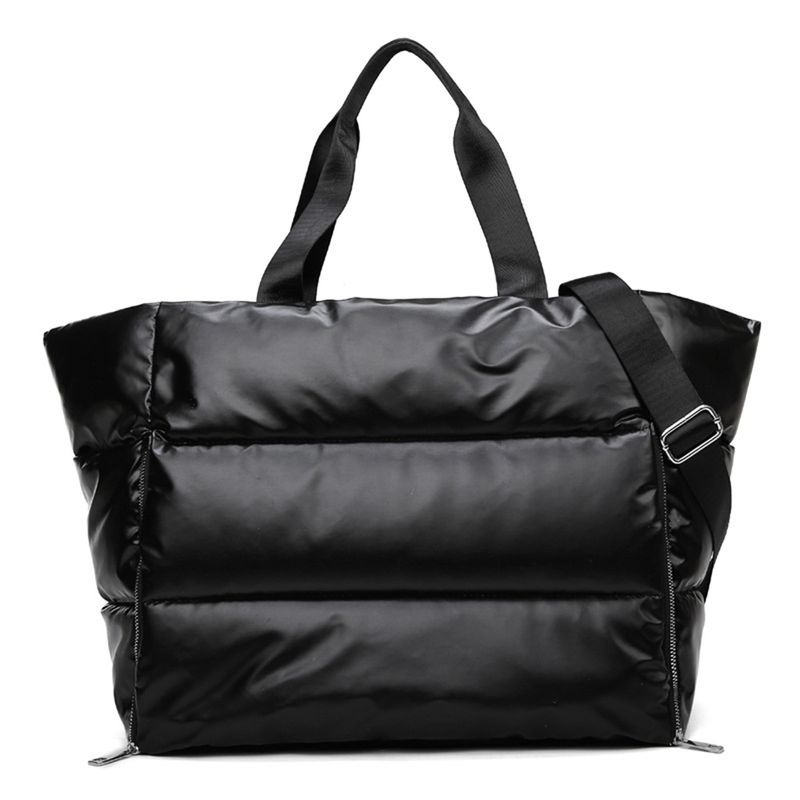 Reistas, overnachting, zwangerschapsbagage, weekendtas, handbagage, sporttas_voghion.com