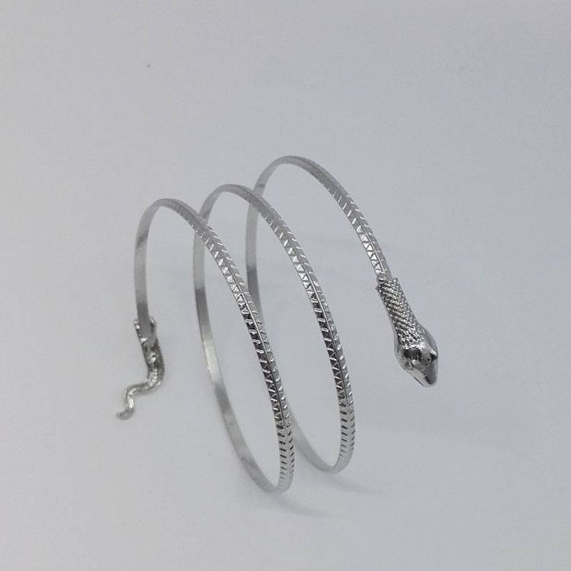 Personalisiertes kleines Schlangenarmband. Schlangenförmiges Armband_voghion.com