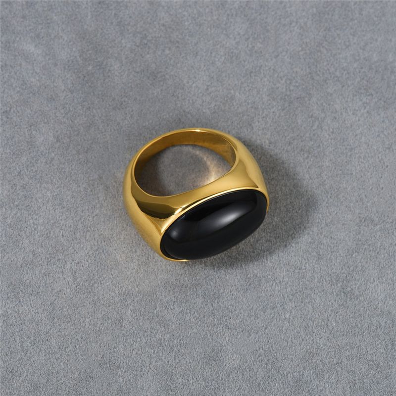 Damenschmuck Schwarzer Onyx Edelsteinring - Elegantes geometrisches Design, vergoldetes Kupferband, minimalistisches Statement-Stück für Frauen, Größen 6-7_voghion.com