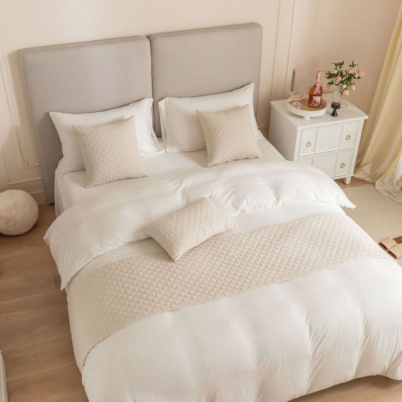 Simple Dutch velvet ultrasonic rhombus pattern hotel homestay hotel bed towel bed flag_voghion.com