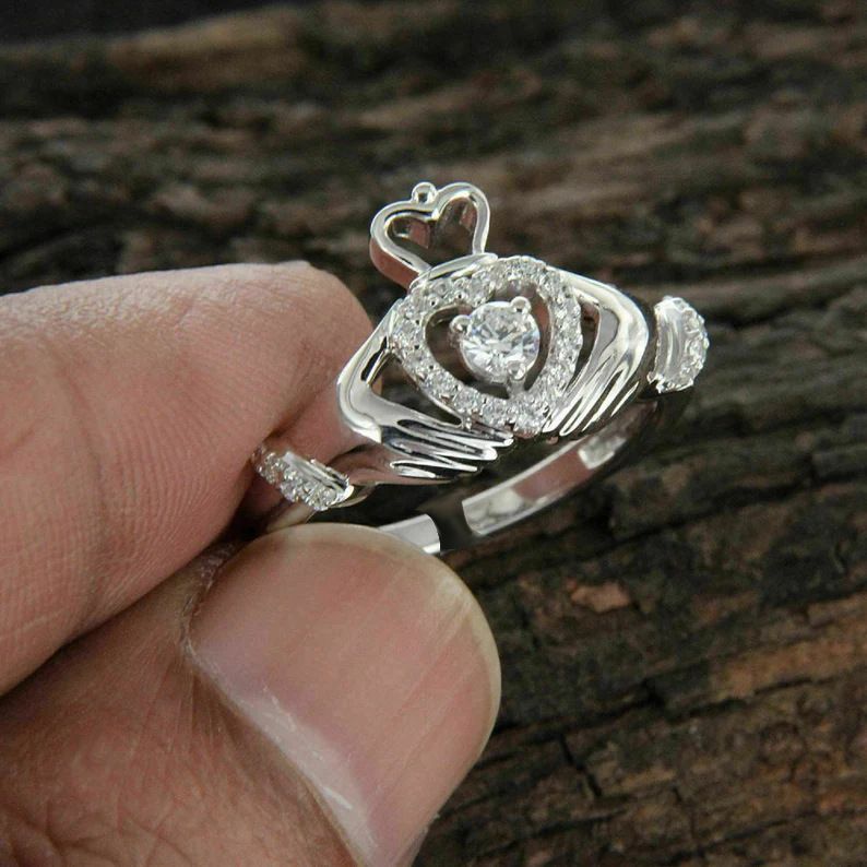 Licht luxe mode kroon hartvormig ontwerp, dames trouwring, klassieke sieraden_voghion.com