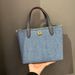 Borsa a tracolla in denim di grande capacità, modello Commuter, nuova moda blu lavata, 2025_voghion.com