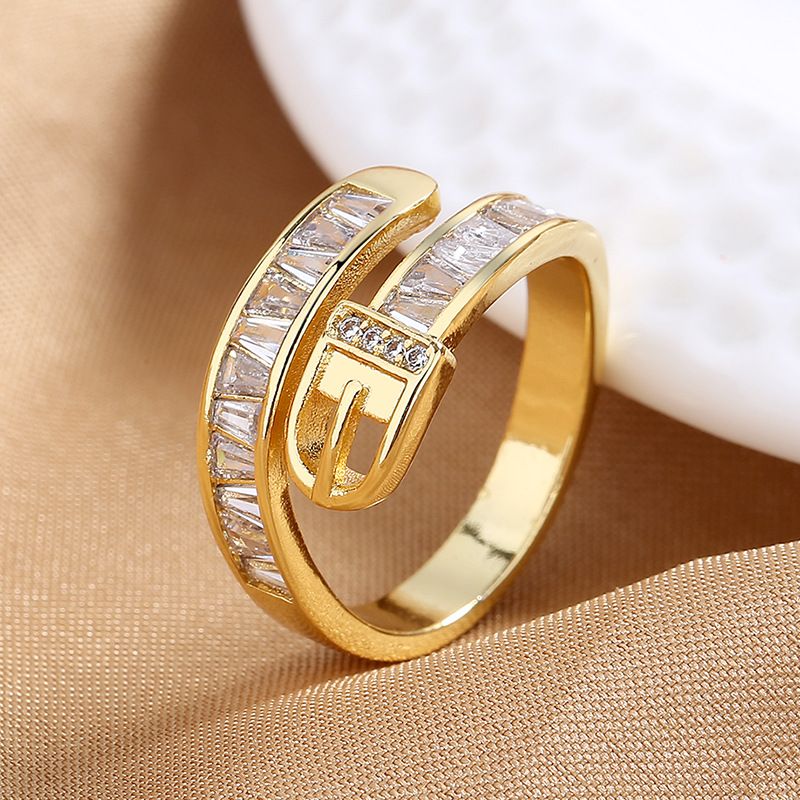 Lumière du créateur luxe incrusté Zircon brillant créativité tendance Cool personnalisé boucle de ceinture anneau femmes lumière luxe haut sens anneau ouvert_voghion.com