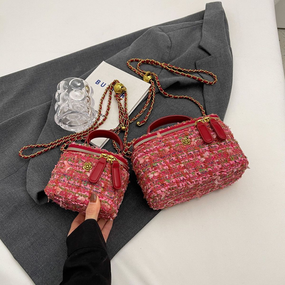 New trendy and niche single shoulder crossbody this year, women's fragrance box bag, woolen chain small square bag_voghion.com