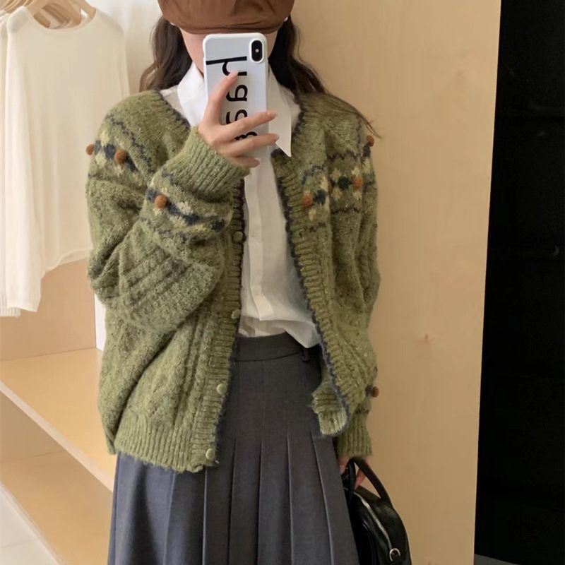 Casaco macio e preguiçoso outono e inverno estilo solto bordado suéter para mulheres cardigan de malha cinza_voghion.com