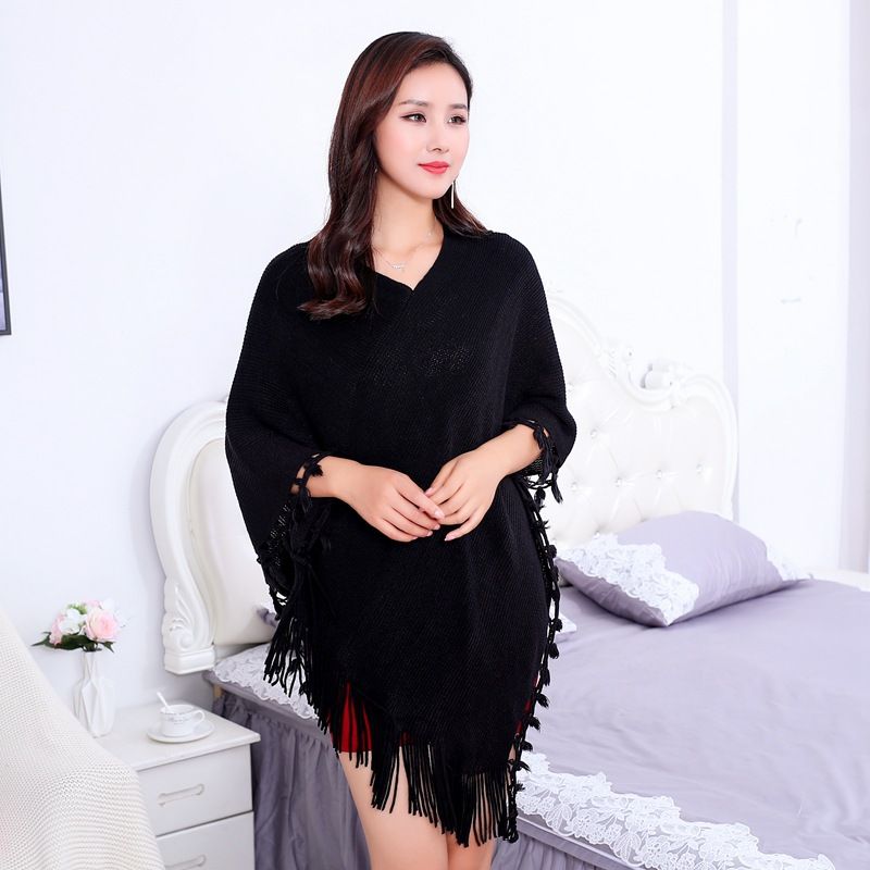 Nouveau pull d'automne et d'hiver avec cape à pompons en patchwork de couleurs contrastées, femme surdimensionnée polyvalente 99_voghion.com