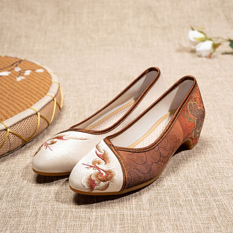 Women’s Shoes Spring And Summer New Embroidered Single Shoes National Style Tea Art Zen Dress Cheongsam Shoes National Style Embroidered Shoes Women_voghion.com