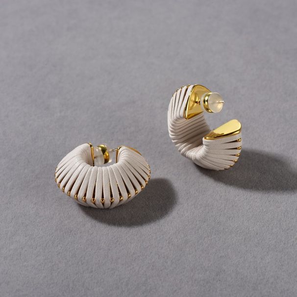 Orecchini geometrici da donna in rame placcato oro con treccia in pelle e orecchini ad ago in argento S925. Orecchini ad ago. Orecchini temperamento._voghion.com