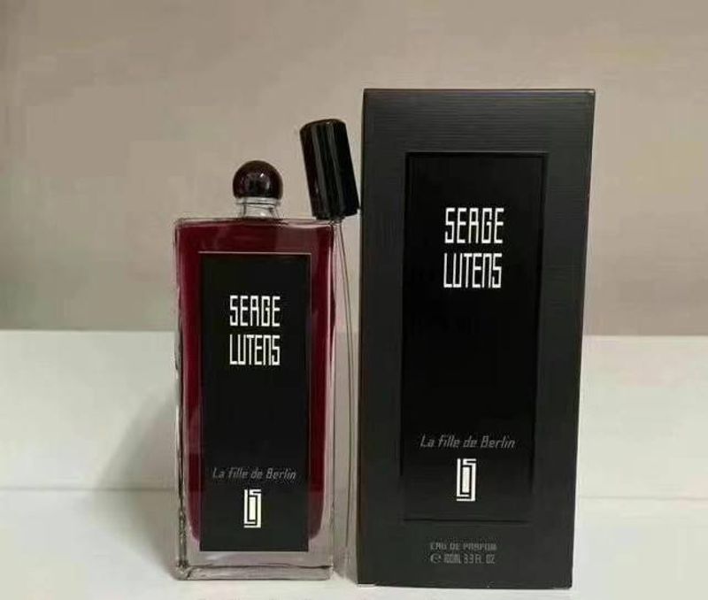 Serge Lutens，EDP,100ML,(La fille de Berlin,L'a cphelme,La relgieuse，Nuif de cellophane，Santai majuscule，Féminité du bois，Ecrin de fumée)_voghion.com