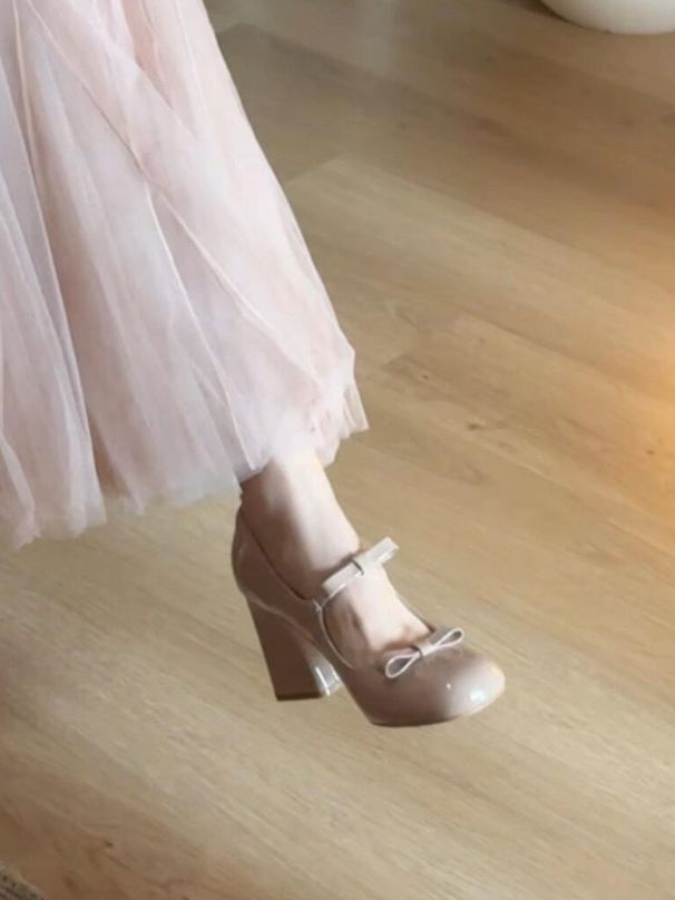 Nude French Mary Jane Shoes With Block Heels, Women's 2025 New Fall Styles, Skirt-Friendly, Bow Embellished, Open-Toe Flats_voghion.com