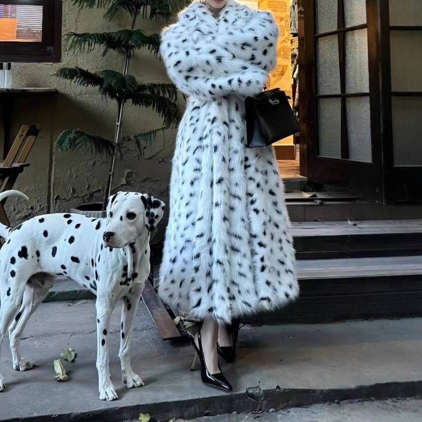 Heavy-Duty Faux Fox Fur Coat – Oversized Leopard Print Long Coat With Notch Lapel (S/M/L, Black & White, Streetwear Chic)_voghion.com