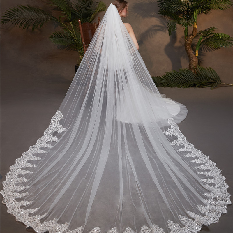 Vêtements pour femmes Accessoires de mariée 3 mètres avec un peigne Une couche de dentelle traînante Paillettes Long voile_voghion.com