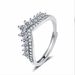 Anello da donna con corona in zircone e diamanti, semplice, classico, alla moda, con un senso elevato di eleganza e un look raffinato._voghion.com