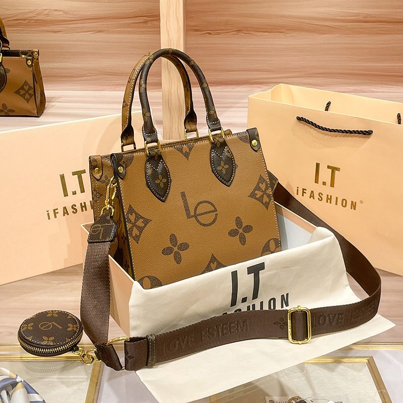 Vintage Floral Tote Bag For Women - Large Capacity Crossbody Shoulder Bag With Inner Pockets, PVC Material, Retro Style For Daily Commute_voghion.com