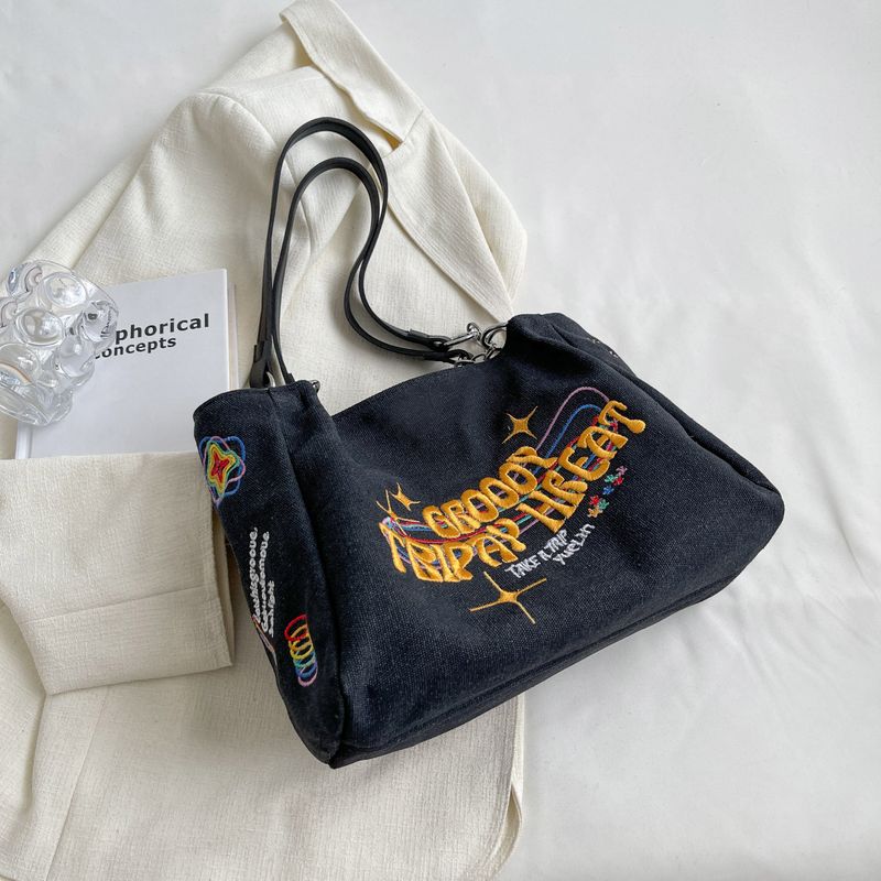 Borsa tote con grafica semplice ricamata, borsa a tracolla in tela con decorazioni in metallo di grande capacità, borsa per pendolari per tutti gli abbinamenti_voghion.com