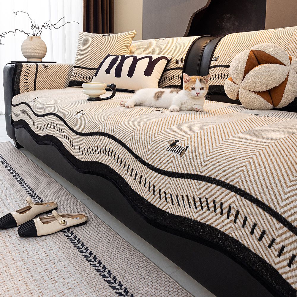 French Style Irregular Chenille All-Season High-End Light Luxury Straight Row Non-Slip Cat-Scratch Resistant Sofa_voghion.com