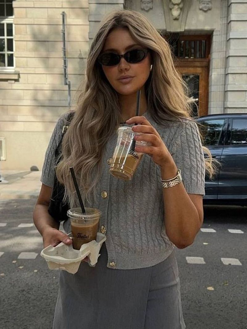 Cardigan in maglia a coste con un bottone – Maglia a maniche corte in stile retrò autunnale (viscosa traspirante, vestibilità attillata, taglio corto e aperto sul davanti)_voghion.com