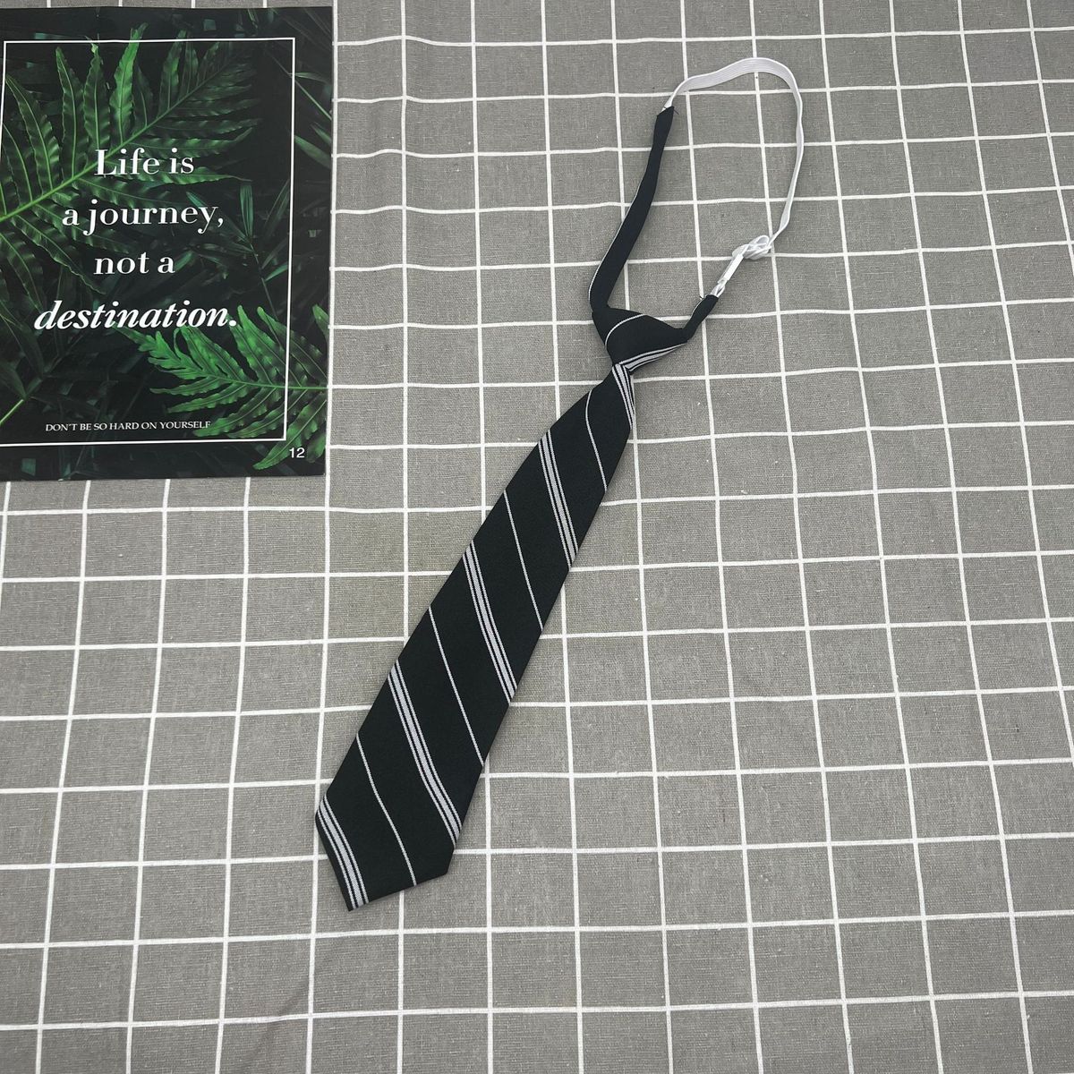 JK Burgunderrot Marineblau Schwarz Gestreifte Krawatte Herrenhemd Dekoration College-Stil Lazy No-Tie Bachelor-Uniform_voghion.com