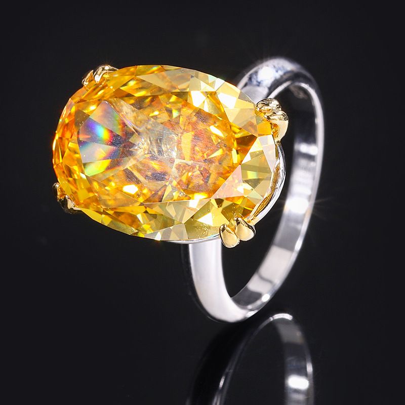 Anillo cerrado elegante y ligero de lujo con forma de huevo de paloma, corte de hielo brillante y diamantes de alto carbono de plata de ley Zhuangshengsheng Jewelry_voghion.com