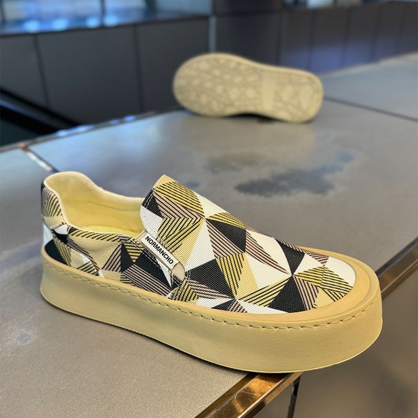 Moda estiva 2024 Nuovo uomo alla moda popolare sulle scarpe da tavola casual con suola spessa e taglio basso leggere_voghion.com