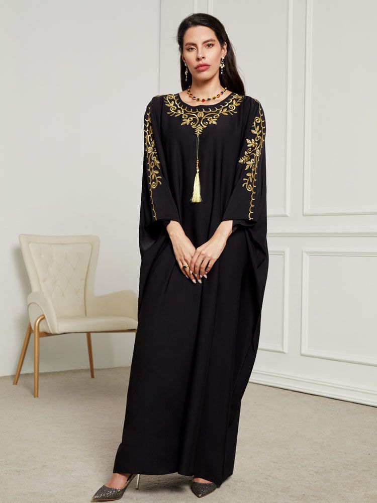 Damkläder Moderiktig och elegant blusbroderad klänning_voghion.com