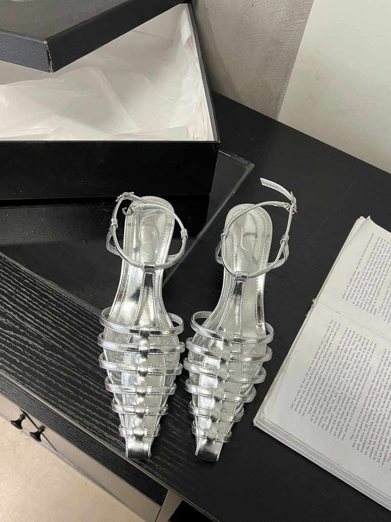2024 Frühjahr und Herbst Saison Neue Spitze High Heels Römische Schnalle Tragen Außenseiter, Vielseitige Sandalen für Frauen_voghion.com