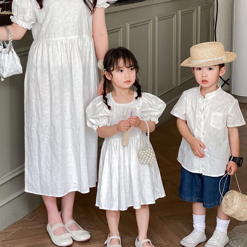 Mor og barn sommerkjole med korte ermer 2024 ny stil familie på tre eller fire kinesisk stil med knapper mor og barn mor og datter kjole_voghion.com