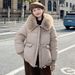 Piumino corto invernale da donna con cappuccio staccabile in pelliccia sintetica, cappotto oversize foderato in pile, parka caldo in cotone spesso per il tempo libero e gli spostamenti quotidiani._voghion.com