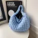 2023 Autumn/Winter New Cloud Large Capacity Shoulder Folded Puff Lightweight Quilted Crossbody Commuter Tote Bag_voghion.com
