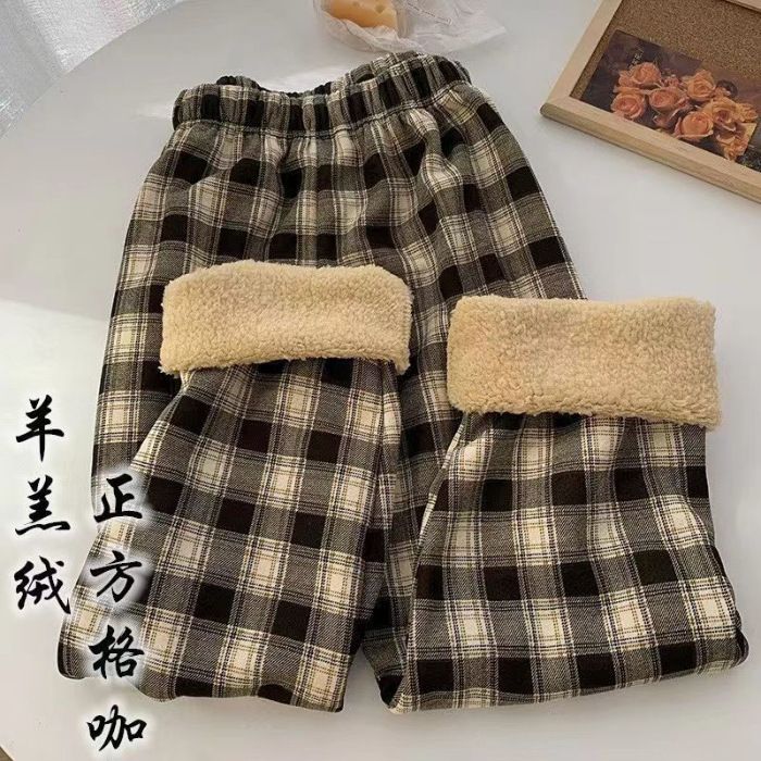 Spazéierend göttlech Flanellpyjama kann dobausse gedroe ginn Cartoon Korallfleece faul Schlofkleeder Fraen Hierscht a Wanter doheem_voghion.com