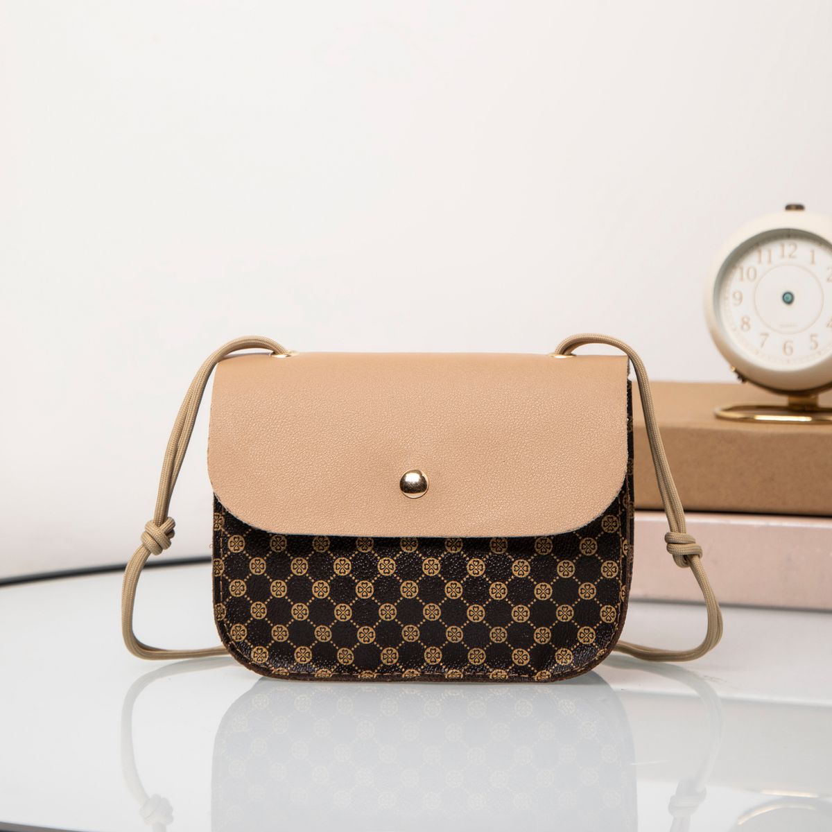 Borsa a tracolla Vacation Essentials - Borsa a secchiello con coulisse regolabile (resistente all'acqua, tasca RFID, ideale per esplorare la spiaggia e la città)_voghion.com