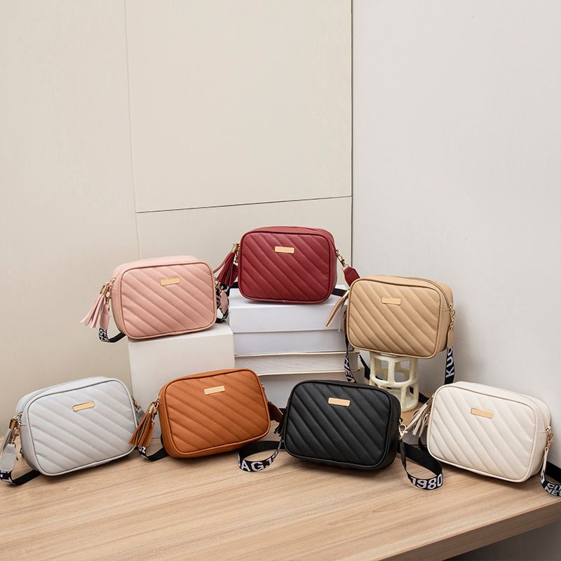 Borsa a tracolla piccola con tracolla quadrata da donna, nuova 2024_voghion.com