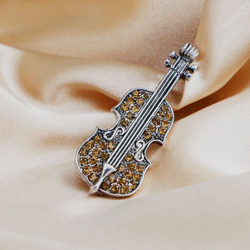Hot selling personalized violin brooch, minimalist temperament, clothing accessories, anti glare safety pin brooch_voghion.com