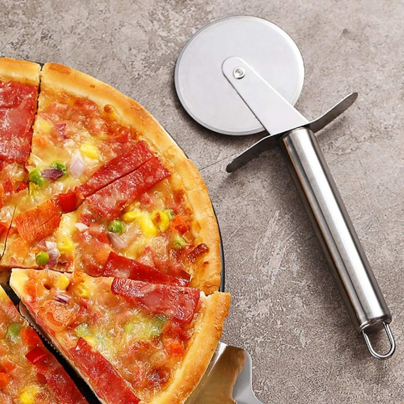 Pro Slice Stainless Steel Manual Pizza Cutter Wheel Durable Precision Cutting With Easy Grip Handle No Electricity Needed_voghion.com