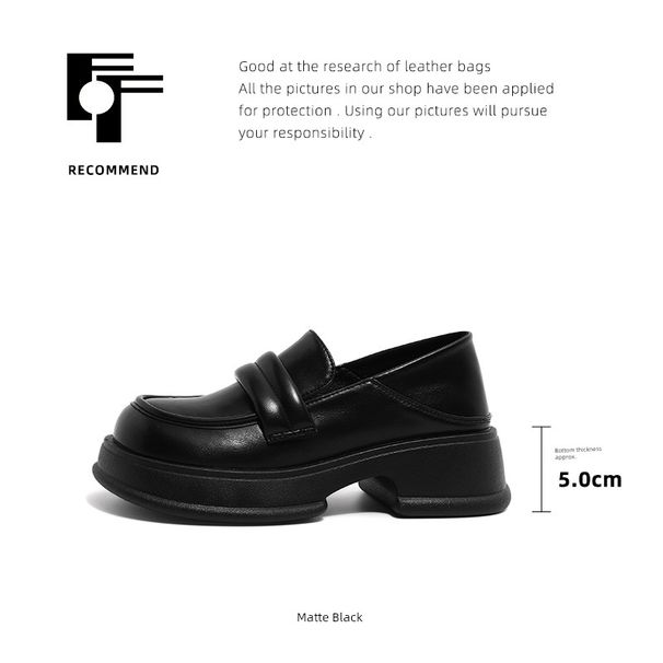 Universella tjocka sommarslip-on, enklast för matchande loafers_voghion.com