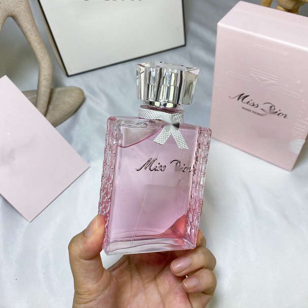 Parfyme 100ml dugg møter roser, May Rose Water er essensen av Shadow Flower Border-parfymen._voghion.com