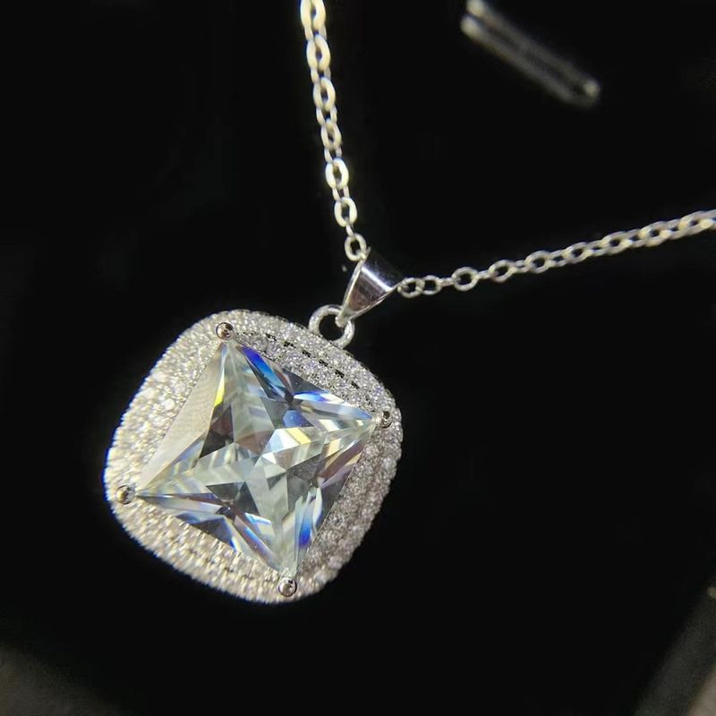 Set di orecchini e collana con ciondolo in moissanite quadrata color D con diamanti da principessa, per donna._voghion.com