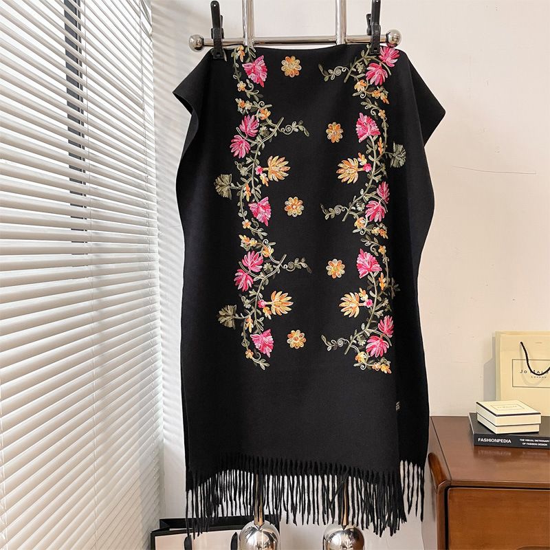 Sciarpa calda versatile da viaggio in cashmere con ricamo floreale semplice e spesso in stile etnico autunnale e invernale_voghion.com