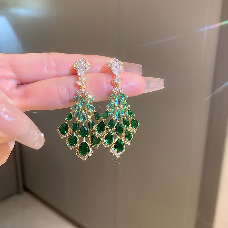 Silber Nadel Zirkon Feder Blatt Geometrische Quaste Ohrringe Europäischen Und Amerikanischen Mode High-End-Charme Ohrringe Weiblichen_voghion.com