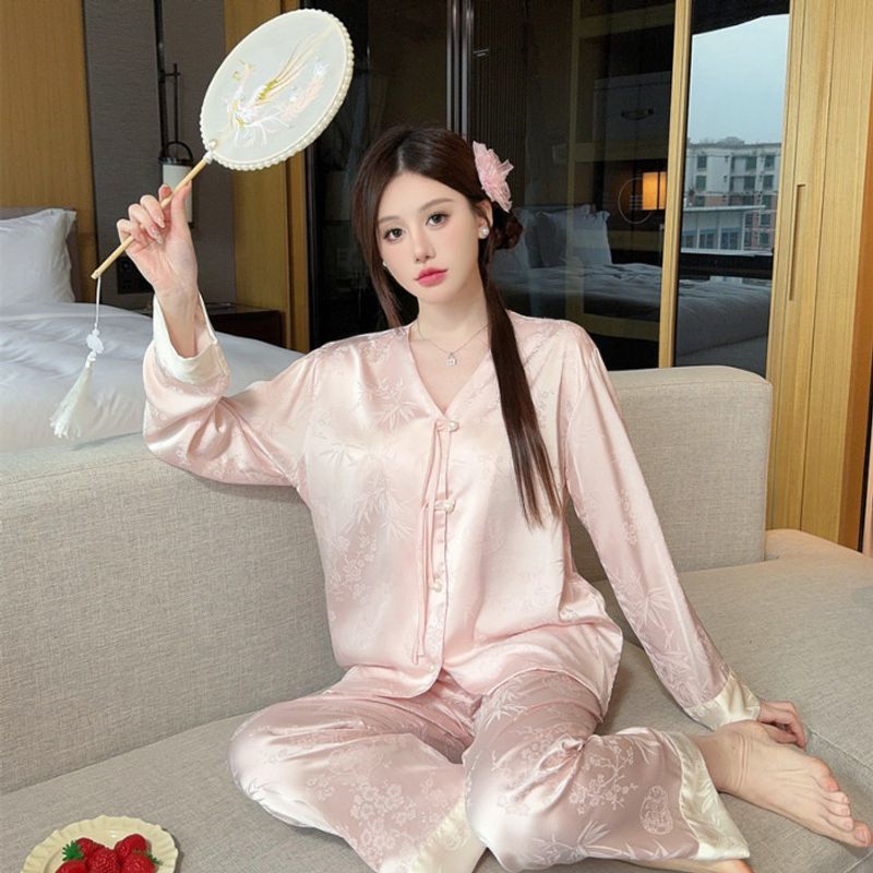 2024 New Chine Jacquard Ice Silk Pajamas, damski kardigan w stylu starożytnym z klamrą Pan Buckle, spodnie, wysokiej klasy casual home_voghion.com