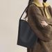 2024 New Top Layer Cowhide Throwing Bucket High-End Large Capacity Minimalist Fashion Commuter Tote Women's Bag_voghion.com