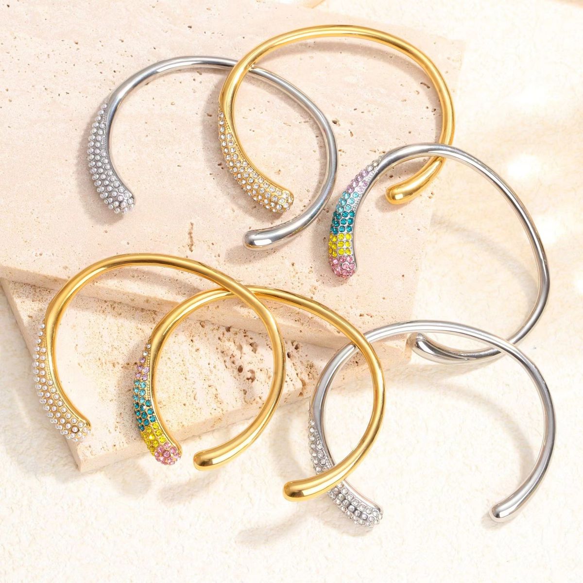 Σετ Γυναικείων Κοσμημάτων, Μοντέρνο Βραχιόλι από Τιτάνιο και Ατσάλι, Επιχρυσωμένο, Χρωματιστό Ζιρκόνιο με Πλήρες Διαμάντι, Υψηλής Ποιότητας Μοντέρνο Βραχιόλι από Ανοξείδωτο Ατσάλι_voghion.com