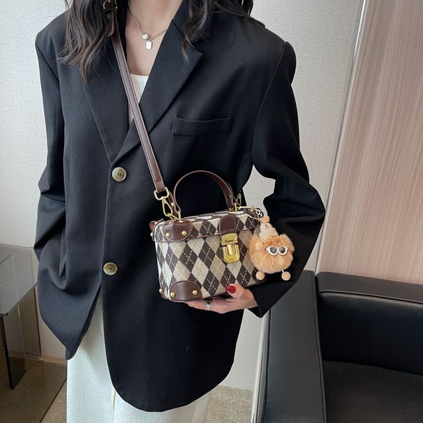 Borsa a secchiello con tracolla testurizzata, stile coreano, da donna, con design di nicchia trapuntato alla moda, tendenza invernale 2022_voghion.com