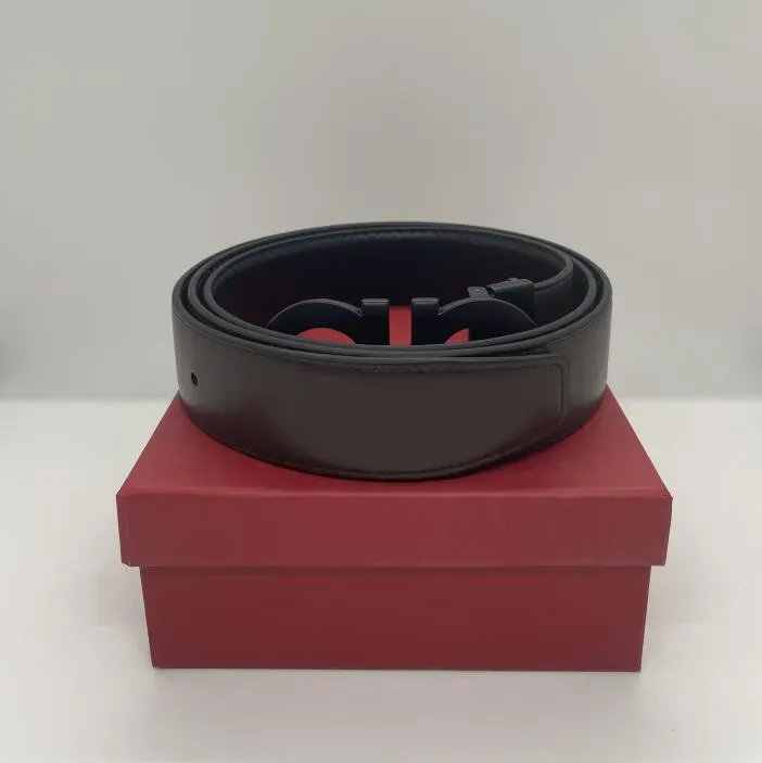 Taillengürtel Designer für Männer Große Schnalle Männliche Keuschheit Top Fashion Herrengürtel s_voghion.com