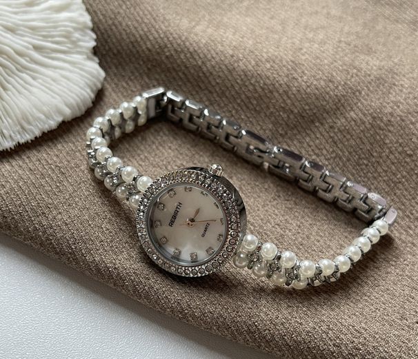 Nuovo orologio da donna di lusso leggero con bracciale in perle, squisito quadrante piccolo in madreperla di alto valore_voghion.com