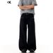 Klassische Unisex-Hose im Straight-Fit mit tiefem Schritt und minimalistischen Steppnähten – Entspannt geschnittene Hose für lässige und elegante Kleidung_voghion.com