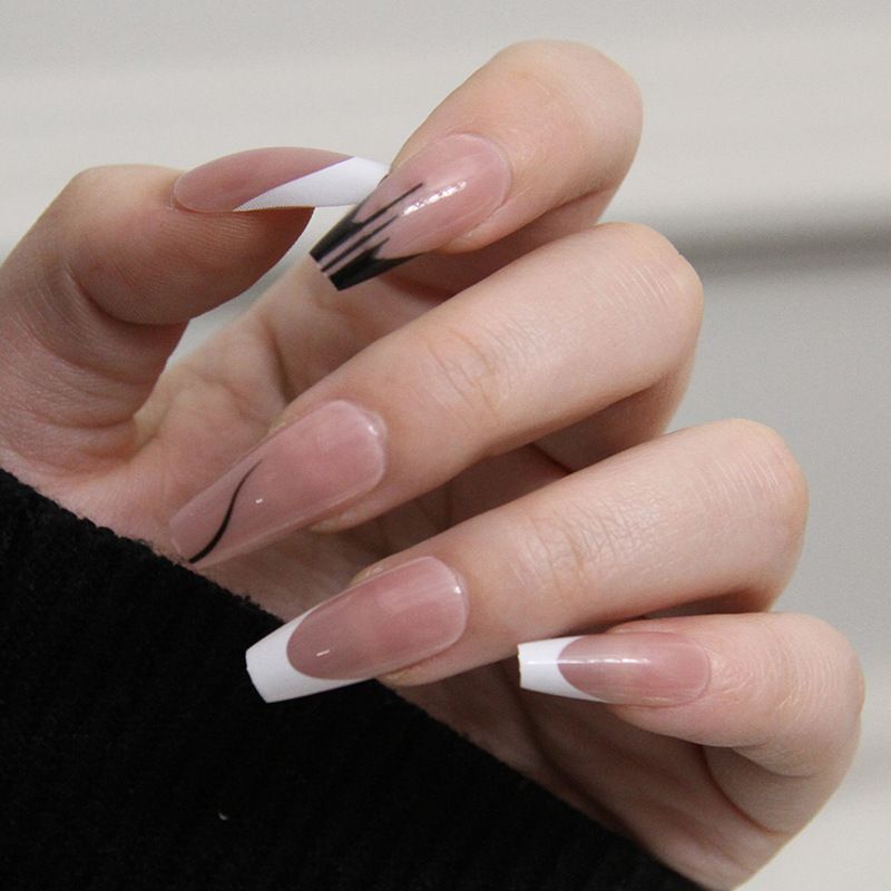 Μεσαίου μήκους 24 τμχ Τετράγωνα γαλλικά ψεύτικα νύχια πρέσα σε λευκή άκρη Σχέδια ψεύτικα νύχια με στρας Πλήρες κάλυμμα F Rhineste_voghion.com