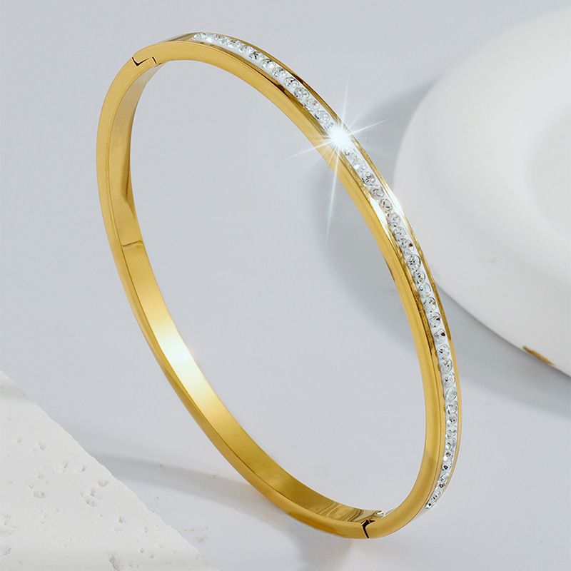 Titanium Steel Bracelet For Girls, High End Electroplated Fashion Round Stainless Steel Bracelet, Micro Inlaid Diamonds, Niche Versatile Bracelet_voghion.com