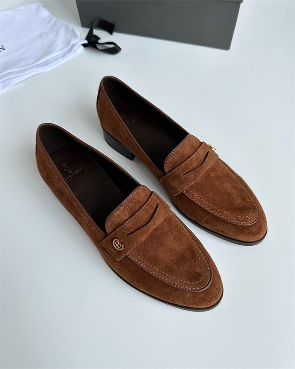 Mocassini da donna in pelle scamosciata con punta tonda e tacco spesso, stile britannico, modello di nicchia, versione coreana, modello ELBORN, marrone_voghion.com