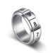 Anello girevole da uomo in acciaio al titanio con numeri incisi - Gioiello in acciaio inossidabile ipoallergenico e resistente, pezzo alla moda_voghion.com